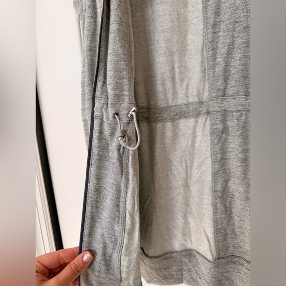 Athleta Lotus Lightweight Heather Gray
Comfy Hoodie Vest - Picture 5 of 8